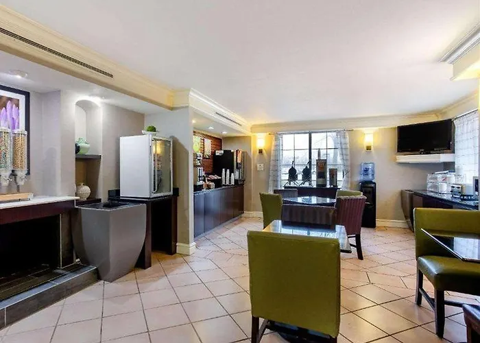 La Quinta By Wyndham 3*