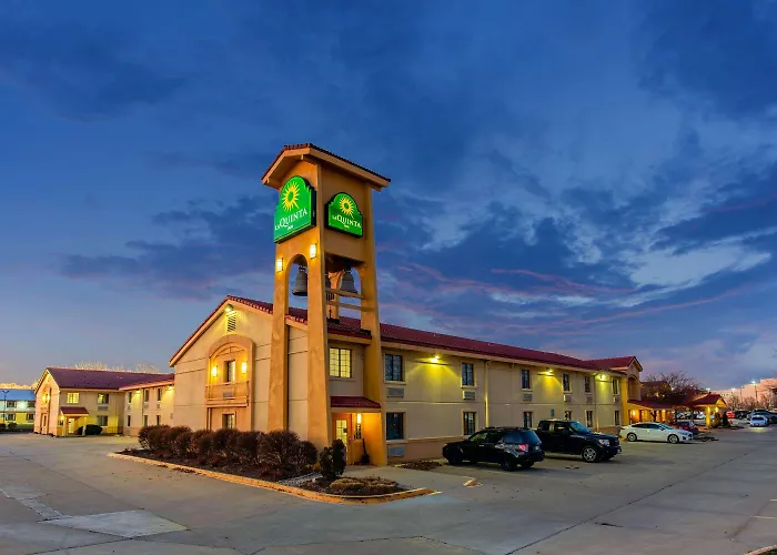 La Quinta By Wyndham Champaign