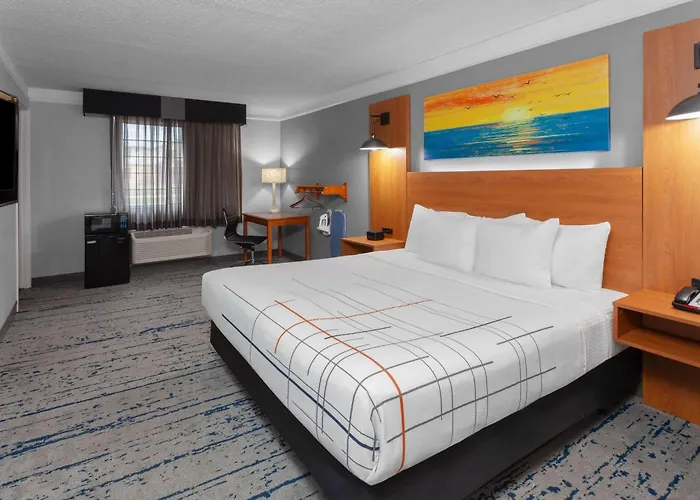La Quinta By Wyndham Hotel Champaign