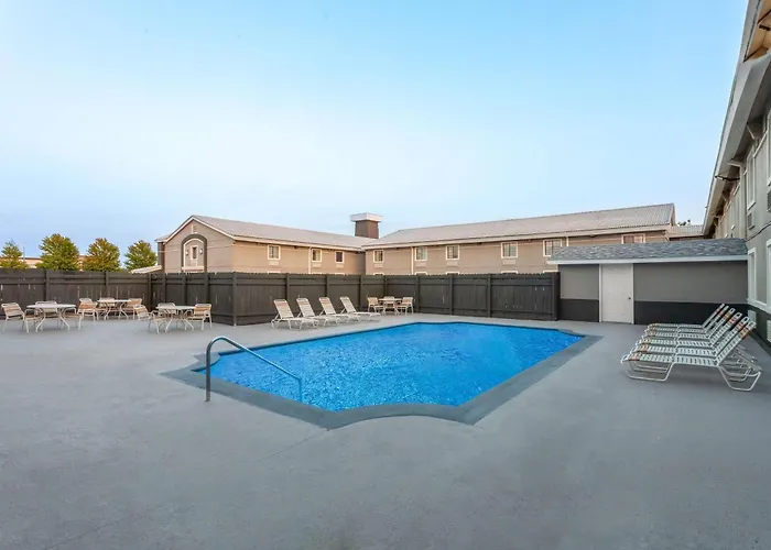 La Quinta By Wyndham Champaign