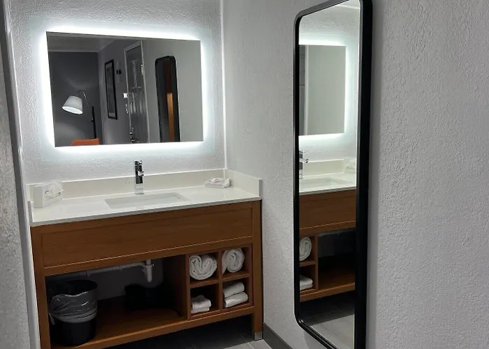 Hotel La Quinta By Wyndham 3*